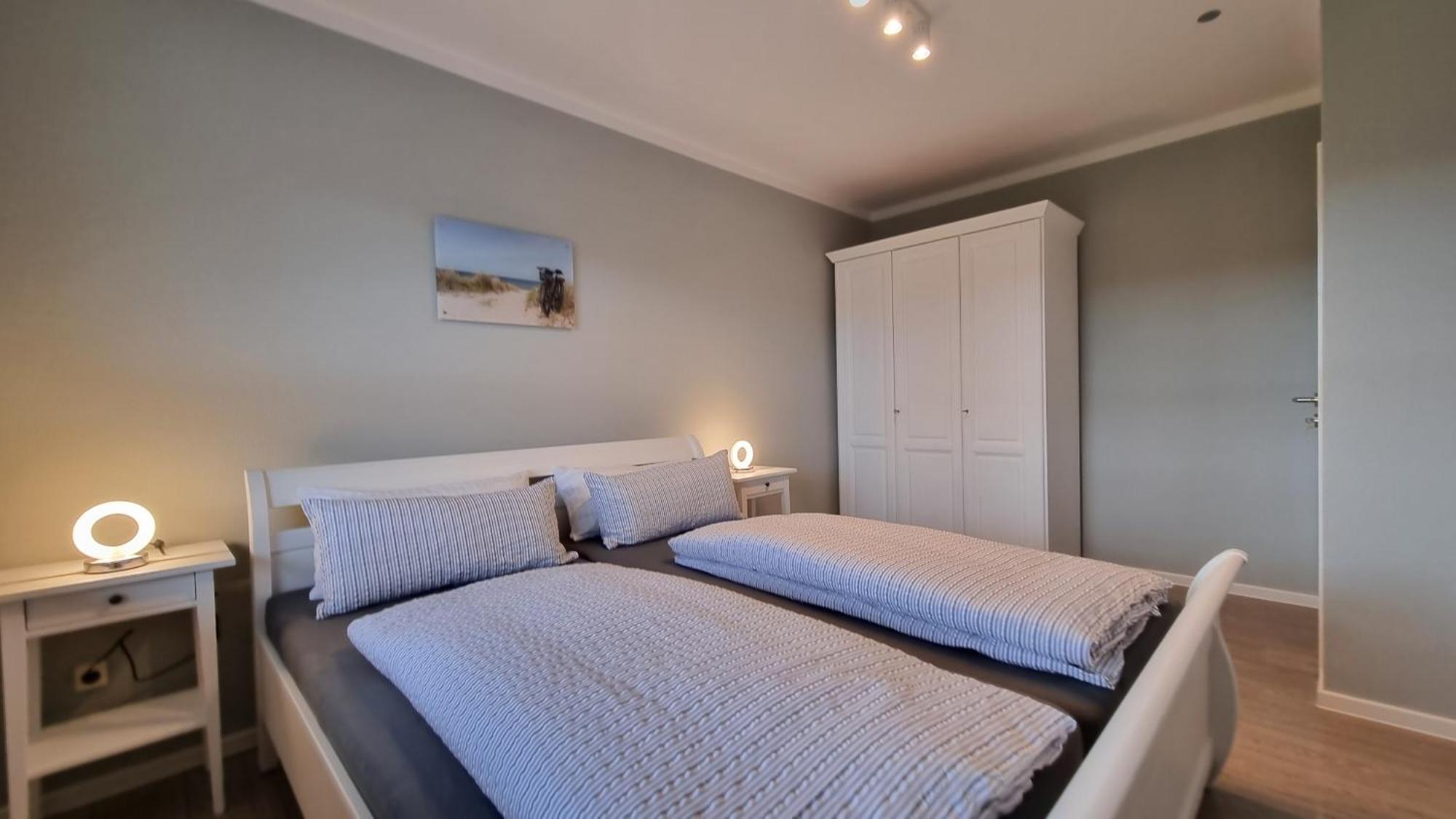 Haus Spoekenkieker Moenkeboe Apartment Borkum Bagian luar foto